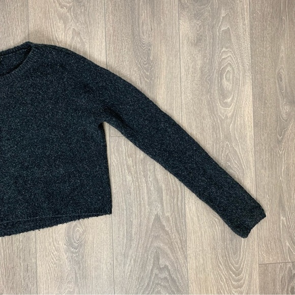 BCBG Max Azria Ida Sweater Cropped Wool Blend Pullover Fuzzy Black Small - Picture 6 of 11